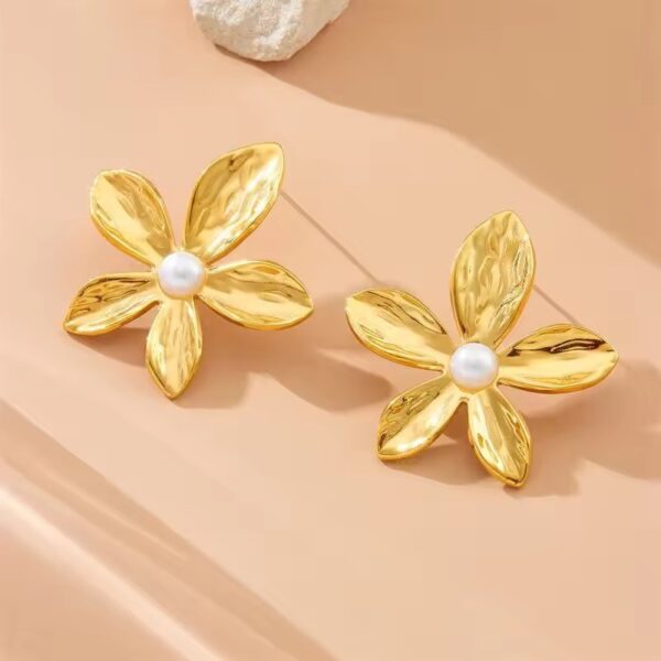 Golden Pearl Flower Stud Earrings