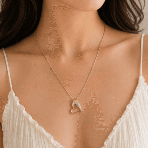 Minimal Heart Pendant Necklace